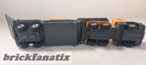 SIKU Scania Truck + Low bed trailer