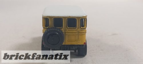 Hot Wheels Premium Toyota land Cruiser FJ43