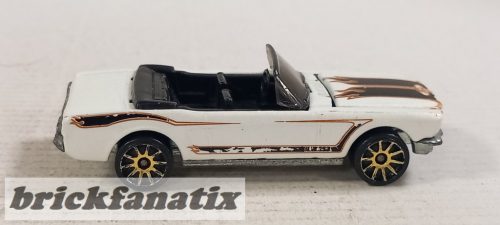 Hot Wheels 1965 Ford Mustang Convertible ( Open Hood )