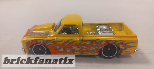HOT WHEELS 1967 Chevy C10 ( 2015 )