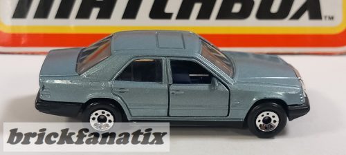 Matchbox Mecedes Benz 300E ( MACAU )