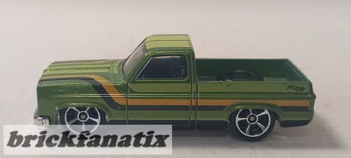 Hot Wheels 1983 Chevy Silverado Squarebody