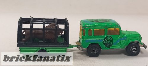 Majorette Toyota Safari + Trailer