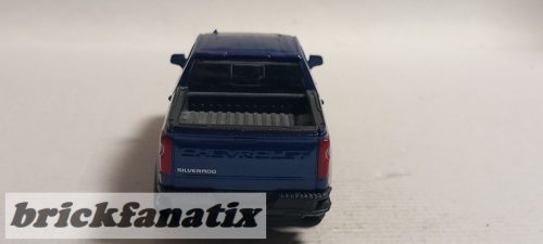 MotorMax 2019 Chevrolet Silverado Trail Boss Crew Cab 1:43 ( Pull back )