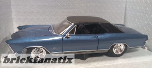Maisto 1965 Buick Riviera Gran Sport 1:26