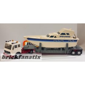   Matchbox Super Kings K-135 / K-125-9 Mercedes-Benz Boat Transporter