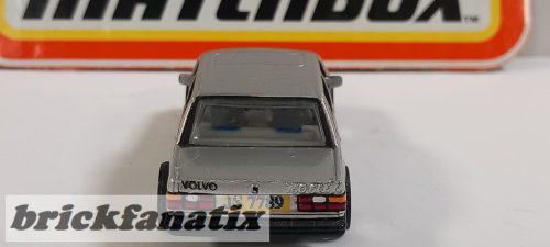 Matchbox Ultra Volvo 760