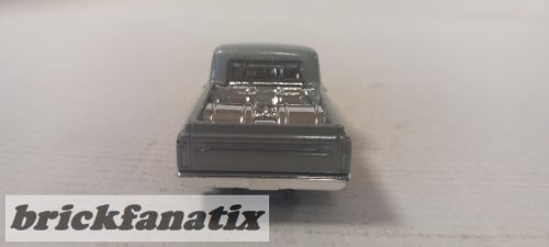 HOT WHEELS 1967 Chevy C10 ( 2018 WALMART EXCLUSIVE )