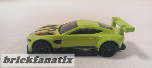 HOT WHEELS Aston Martin Vantage GTE