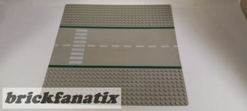Lego Baseplate, Road 32 x 32 9-Stud Straight with Road and Crosswalk Pattern