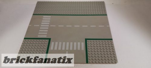 Lego Baseplate, Road 32 x 32 9-Stud Crossroads with Road Pattern