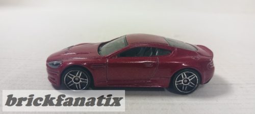 HOT WHEELS Aston Martin DBS