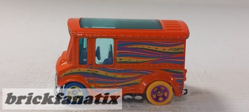 HOT WHEELS