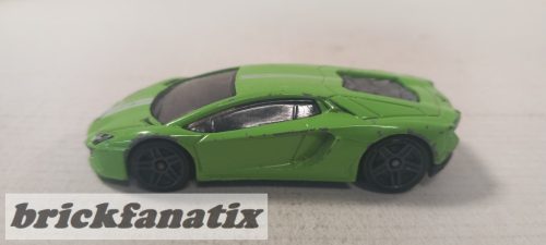 Hot Wheels Lamborghini Aventador LP700-4