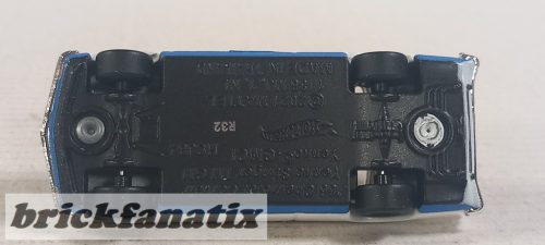 Hot Wheels Premium 1966 Chevrolet Corvair Yenko Stinger