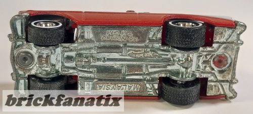 Hot Wheels Ultra Hots 1956 Chevrolet Nomad