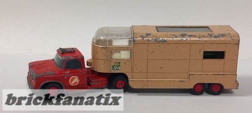 MATCHBOX King Size K-18 Dodge Tractor & Articulated Horse Van