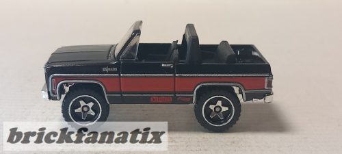 Hot Wheels 1975 Chevy Blazer Custom