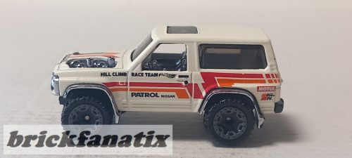 Hot Wheels Nissan Patrol Custom