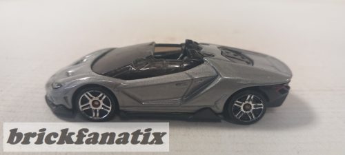 Hot Wheels 2017 Lamborghini Centenario Roadster 