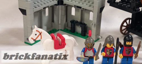 LEGO Castle 6061 Lion Knights Siege Tower