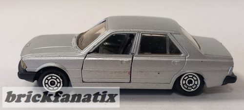 Norev Peugeot 305 1:43