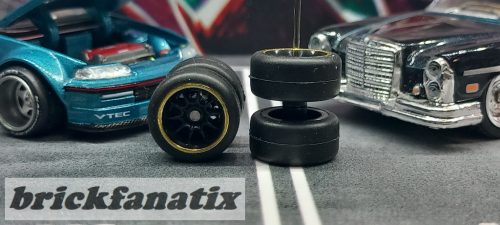 Wheel & Tire Set #018, Gold line